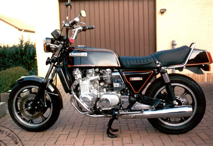 Z 1300 rechts original Auspuff